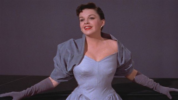 A-Star-is-Born-Judy-Garland-9-600x337