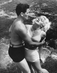 noir-crime-fiction-the-postman-always-rings-twice-1940