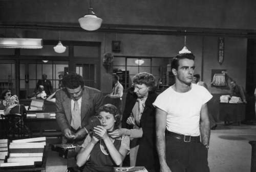 Clift waits while Winters is made to look plainer