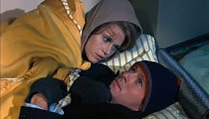 Pau's none too thrilled with the 30+ degrees in his new apartment