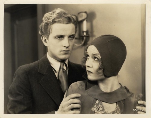 Phillips Holmes and Nancy Carroll in The Devil's Holiday