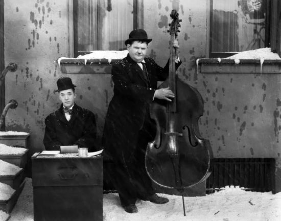 Stan Laurel and Oliver Hardy in BELOW ZERO (1930)
